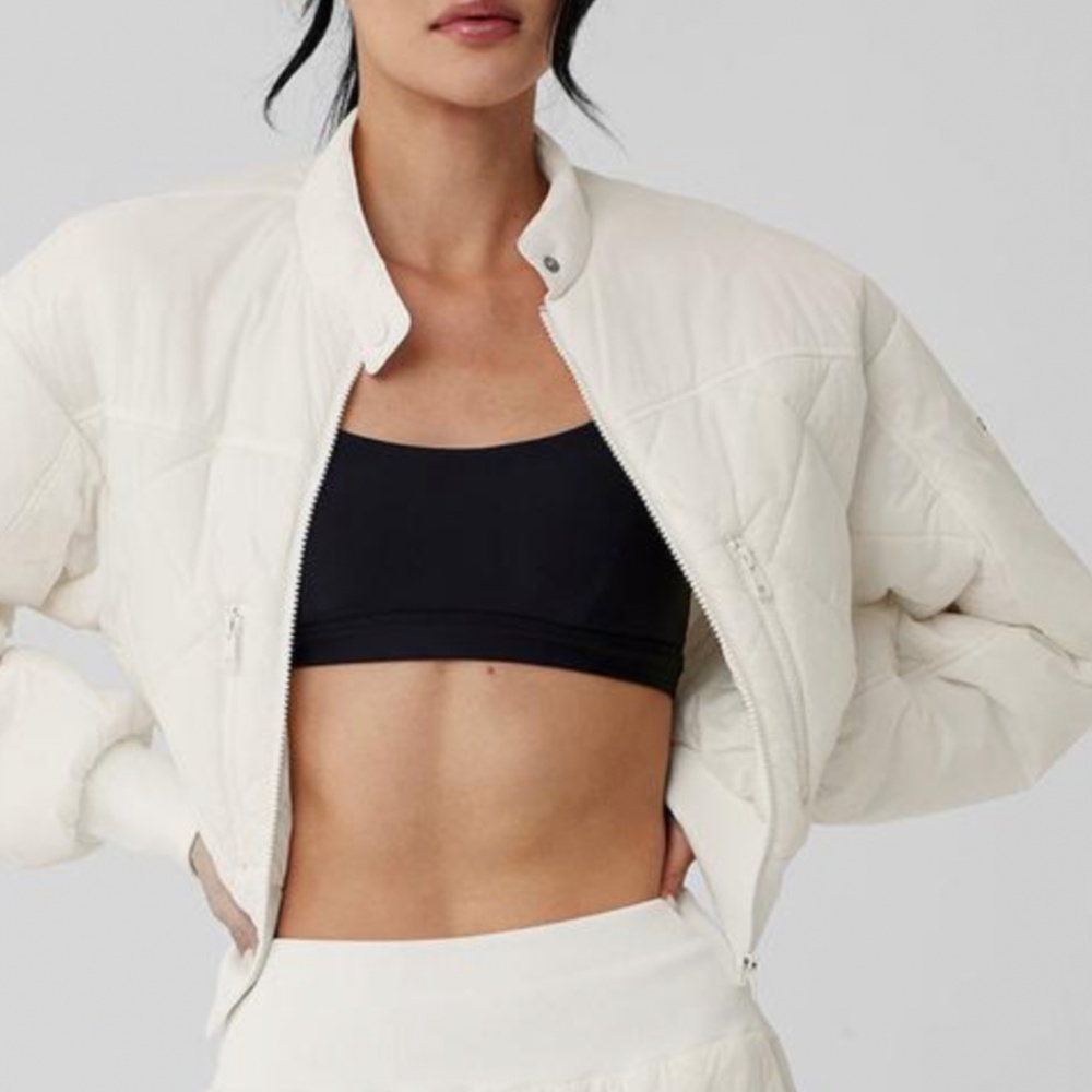 Alo Yoga  Snowrider Puffer Jacket in Ivory XS - Picture 2 of 11